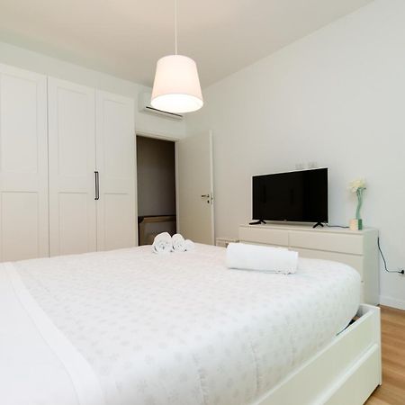 Vivimi Home Fiordalisi Stile & Comfort Vicino Metro Milano Esterno foto